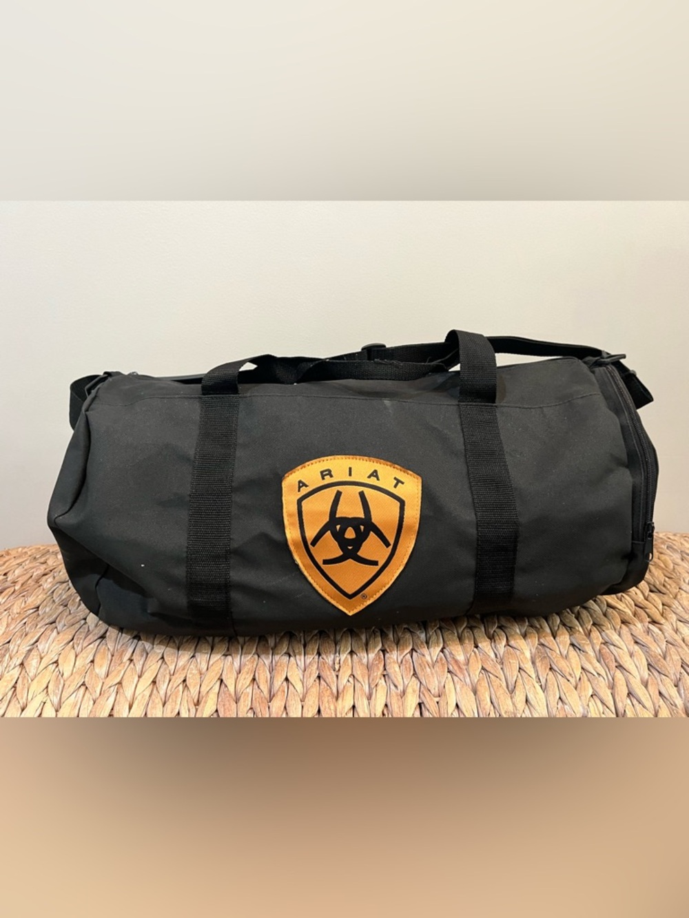Ariat Black Duffel Bag Gear Weekender Gym Bag Orange Shield Logo Equestrian
